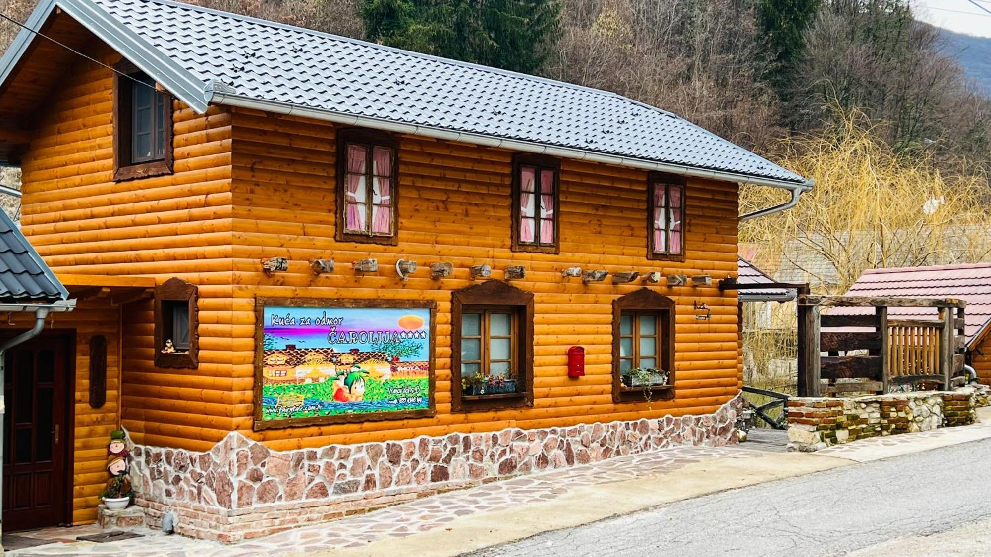 Kuca Za Odmor Carolija Villa ยาสเตรบาร์สโก ภายนอก รูปภาพ